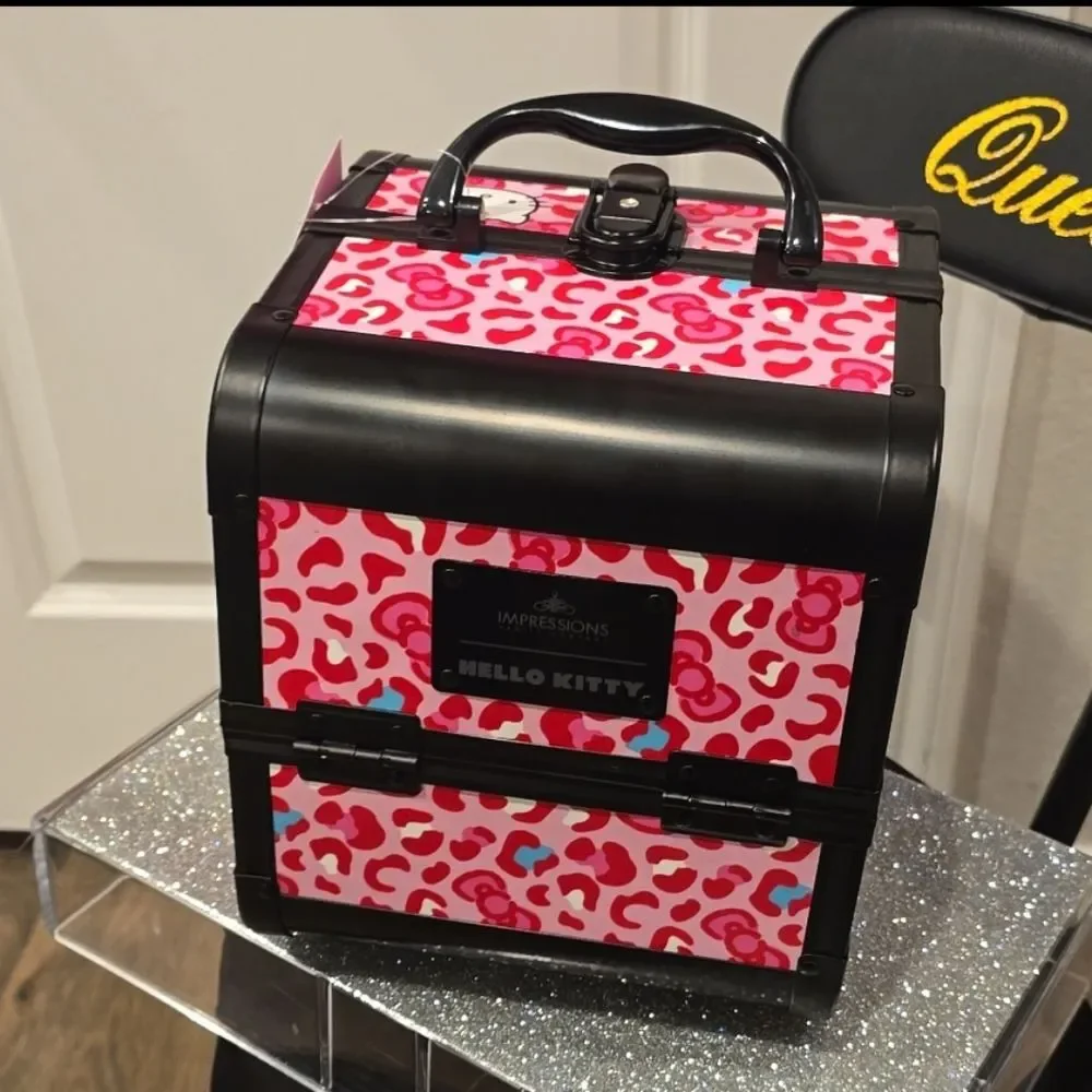 Impressions X Hello Kitty Slay Cube‎ Makeup Travel Case